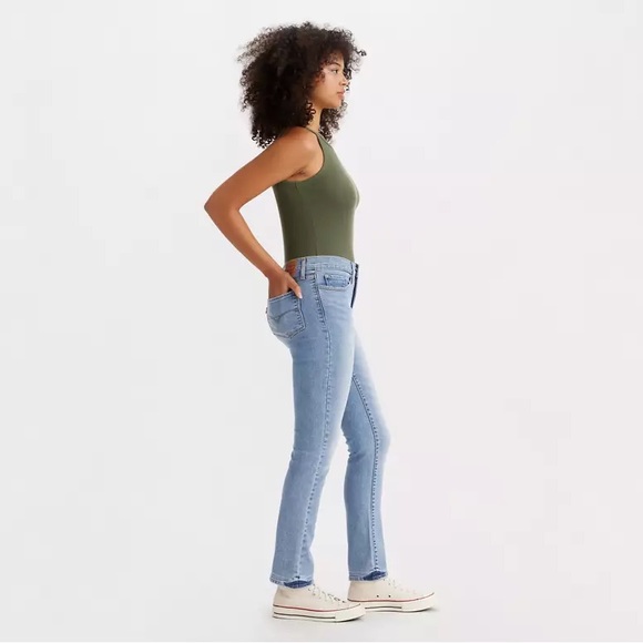 Levi's Women's 314 Shaping Straight Jeans - 28 - Picture 3 of 3